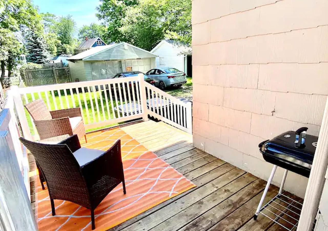 La Naranja Retreat - Cozy Duplex Near Downtown With Parking, 300 Mb Wifi & Self Check In Villa Cleveland Exteriör bild